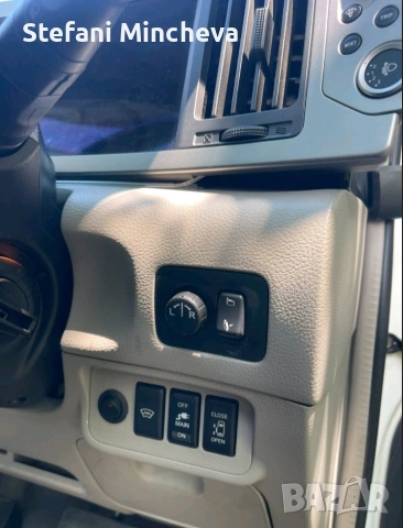 Nissan Elgrand 3.5 бензин със Газ 4х4 Уникат., снимка 14 - Бусове и автобуси - 55195003