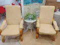 2 красиви дървени фотьойла с мека светлобежова тапицерия, снимка 1