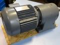 мотор редуктор SEW-EURODRIVE R60DT90S4 Helical Gear Box Motor 1.1kW, снимка 7