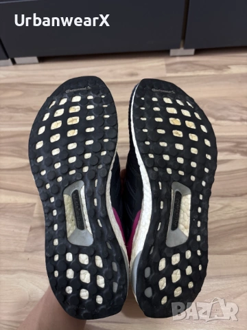Дамски маратонки Adidas Ultraboost размер 40, снимка 10 - Маратонки - 54413940