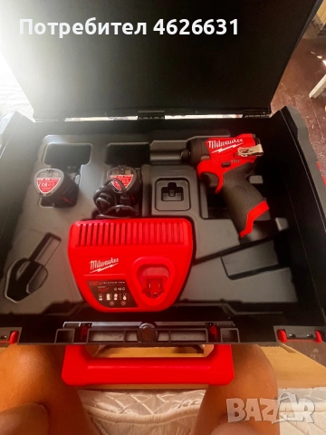 Продавам Импакт на Milwaukee m12 FID2-202X