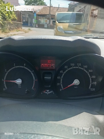 Ford Fiesta 1.2 16v, снимка 10 - Автомобили и джипове - 55051631