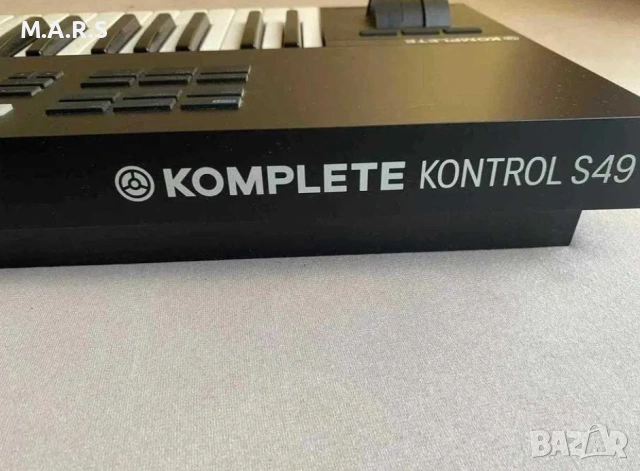 Native Instruments Komplete Kontrol S49 MK2 | Отлично състояние, снимка 4 - Синтезатори - 54081083