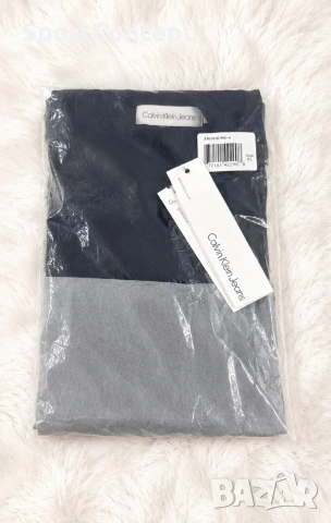 Calvin Klein Jeans блуза с дълъг ръкав – Бяла/Черна, снимка 3 - Блузи - 55070669