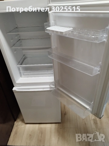 Хладилник с фризер за ремонт , снимка 3 - Хладилници - 34848366