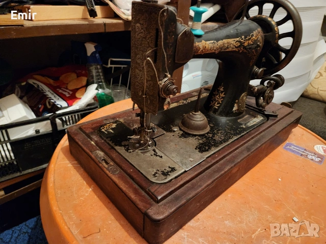 Продавам Шевна машина SINGER , снимка 3 - Шевни машини - 54094936