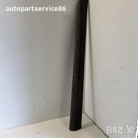Предна дясна долна лайстна / Декоративна лайстна на вратата за Volvo XC60 2.4 TDI (2011) OEM 3129484, снимка 3 - Части - 55654641