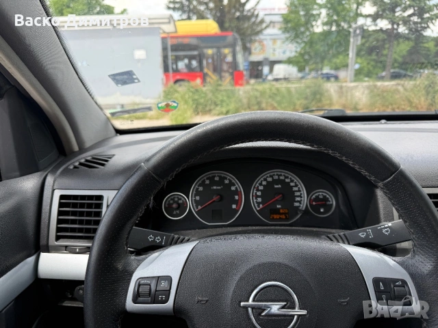 Опел Вектра 1,8 122кс., снимка 9 - Автомобили и джипове - 54721131