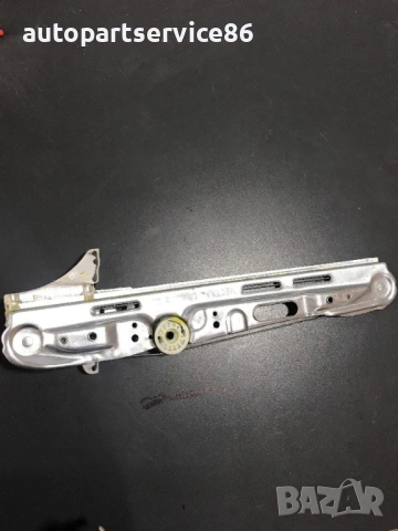 Механизъм за стъкло на задна лява врата за Opel Vectra комби (2002-2006) 24451521