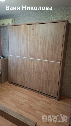 Продавам падащо легло 