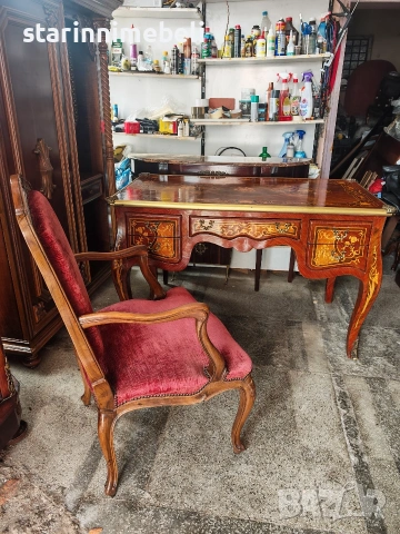 Антикварно бюро и кресло 