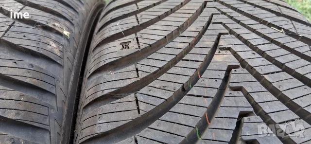 2бр всесезонни гуми 215/45R17. Kumho Solus. DOT 1025. 8 мм дълбочина на шарката. Като нови...., снимка 9 - Гуми и джанти - 55318024