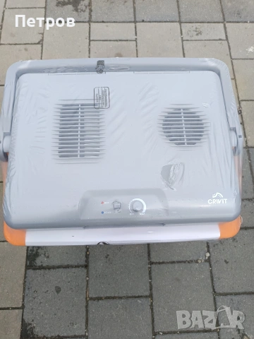 електрическа хладилна кутия на 12V и 220V 75€, снимка 4 - Хладилни чанти - 54276889