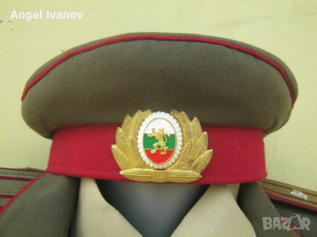 Дамска военна униформа от 90 те години, снимка 11 - Антикварни и старинни предмети - 54590989
