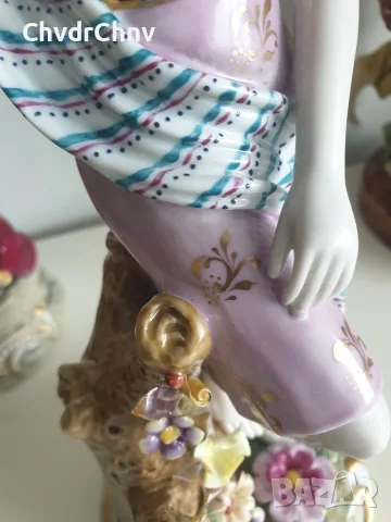 Meissen фигура 34см-1,5кг/Майсен порцеланова статуетка на момиче с цветя, снимка 13 - Статуетки - 55606434