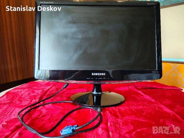 ПРОДАВАМ МОНИТОР SAMSUNG, снимка 2 - Работни компютри - 54874089