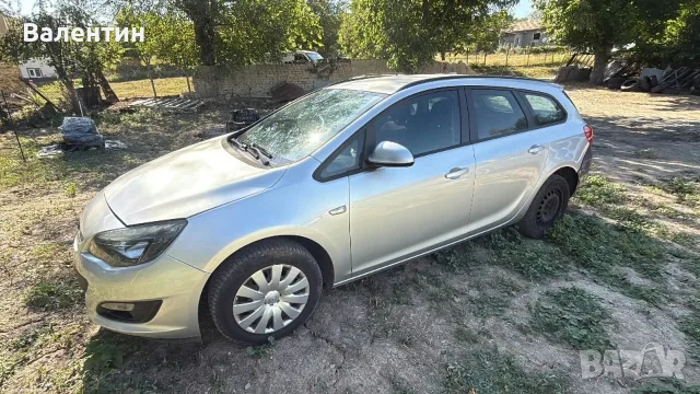 Opel Astra J 1,6 CDTI B16DTH, снимка 3 - Автомобили и джипове - 55683459