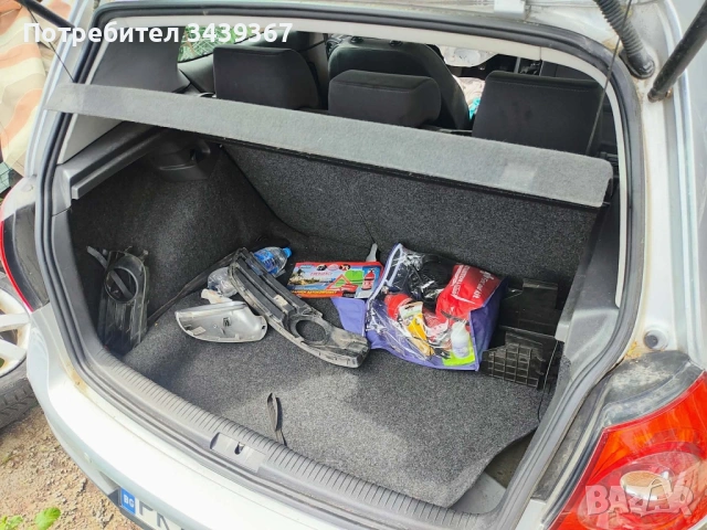Golf 5 1,6 fsi на части, снимка 10 - Автомобили и джипове - 54665408