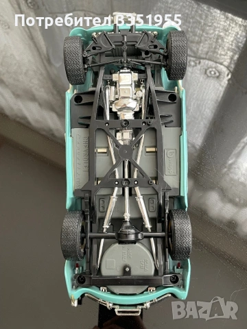 Chevrolet Curvette 1957 1/18 Burago, снимка 11 - Колекции - 54400076