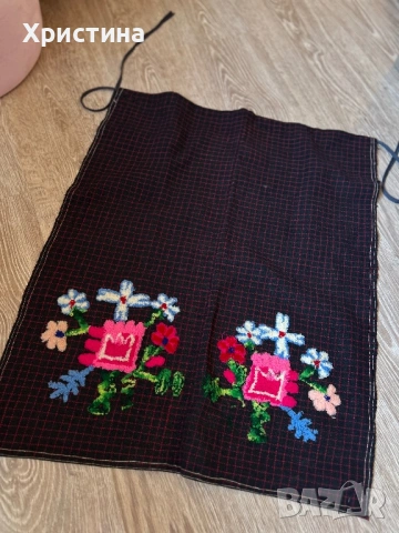 Два броя фъкани престилки за народна носия , снимка 3 - Антикварни и старинни предмети - 54178255