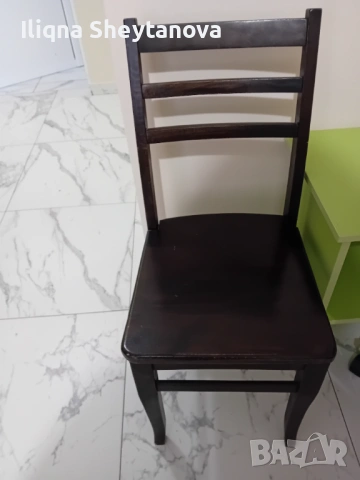 Трапезни столове 