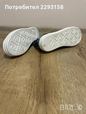 Дамски обувки Fendi, снимка 5 - Маратонки - 55265559