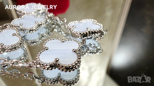 Van Cleef & Arpels VCA 5 Motifs Silver Chalcedony Vintage Alhambra Дамска Гривна, снимка 4 - Гривни - 54105048