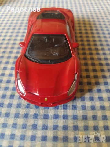 количка Burago  Ferrari 488, снимка 4 - Колекции - 54515140