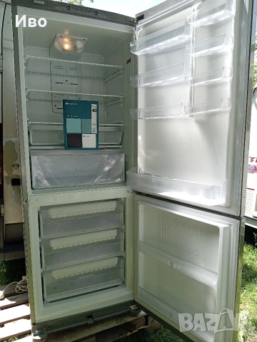 Голям хладилник с фризер " Hotpoint" 190/70/70см с "No frost" система! Спешно и изгодно!
