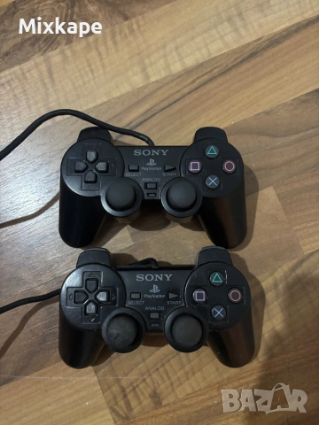 Sony DualShock 2 контролери за PS2