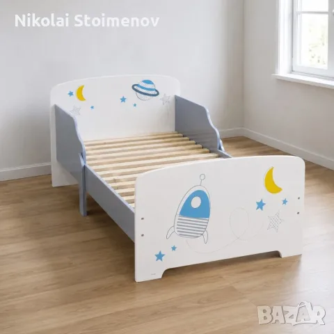 Детско легло Космос 140x70 см с ламелна основа – Бяло легло с пленети, звезди и ракета, снимка 2 - Бебешки легла и матраци - 55479984