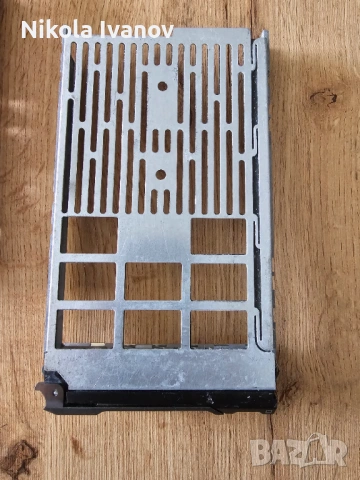 Dell PowerEdge 3.5" HDD Caddy (F238F / 0F238F) – SAS/SATA Шейни за R210, R310, R410, R320, R510 и др, снимка 6 - Други - 54455000