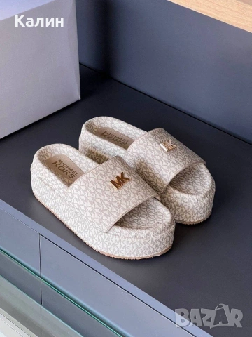 Дамски чехли Michael Kors - 50€, снимка 2 - Чехли - 54963607