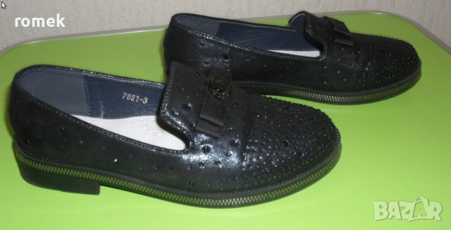 Обувки за момиче от еко кожа 33 номер чисто нови