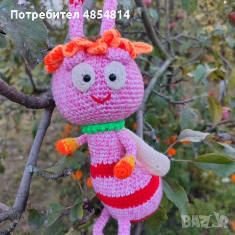 Кралица на мушиците, размер 24 см