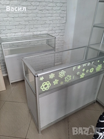 Оборудване за магазин, щендери, рафтове, снимка 2 - Етажерки - 54837462
