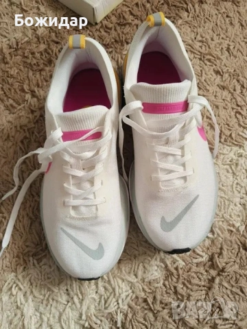Маратонки Nike Invincible Run 3 - номер 40, снимка 4 - Маратонки - 55085256