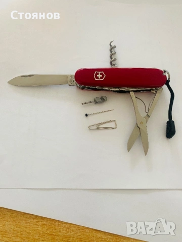 Чисто ново швейцарско ножче Victorinox с ножичка, снимка 8 - Ножове - 54200492