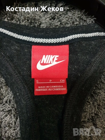 Оригинален дамски къс спортен потник Nike Gym Vintage Crop Tank. Като нов., снимка 5 - Корсети, бюстиета, топове - 54963186