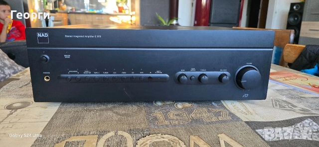 NAD C 372 усилвател