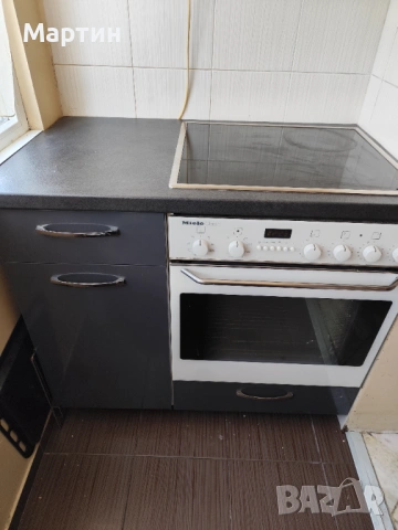 Комплект фурна с котлони miele и шкаф