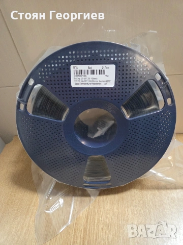 Чисто нов SUNLU PETG 3D принтер филамент в черен цвят. 