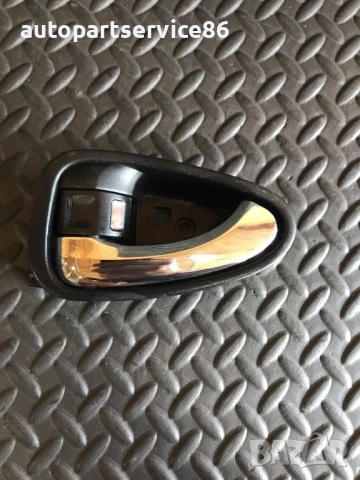 Вътрешна дръжка предна лява врата за Toyota Avensis (2009-2013) 69206-05050