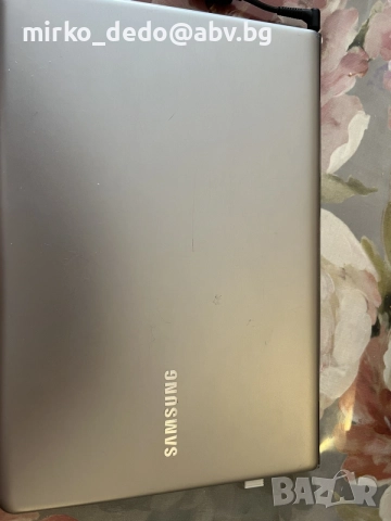 лаптоп samsung NP 530u3b