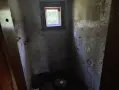 Здрава, масивна двуетажна къща с голям двор в Троянския Балкан -Троян, снимка 13