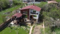Напълно обзаведена триетажна къща в село Осоица, снимка 1