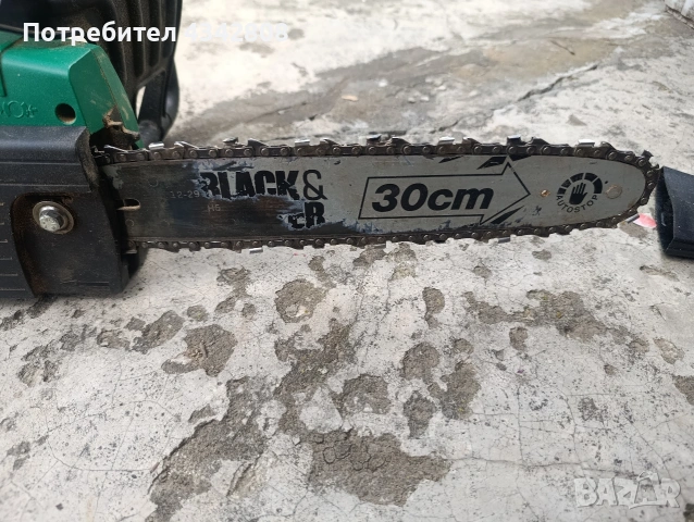 black & decker електрическа резачка с повреда, снимка 2 - Циркуляри - 54802846