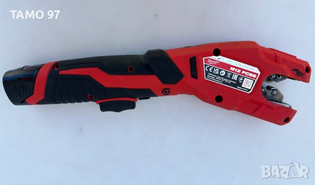 Milwaukee M12 PCSS - Акумулаторен тръборез 12V 2.0Ah като нов!, снимка 3 - Други инструменти - 54393095
