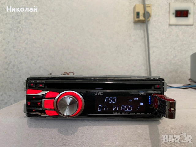 Авто Cd плеър JVC USB