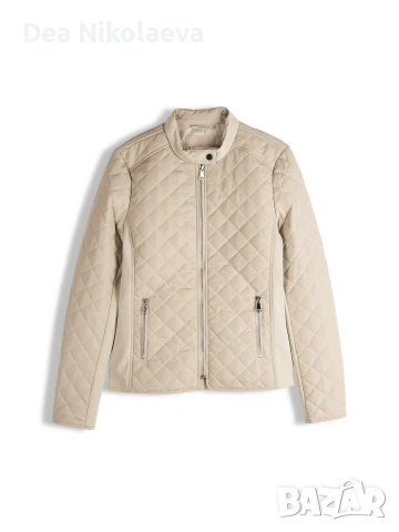 Ново бежово капитонирано яке